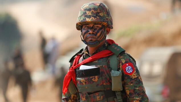Un soldat du Myanmar