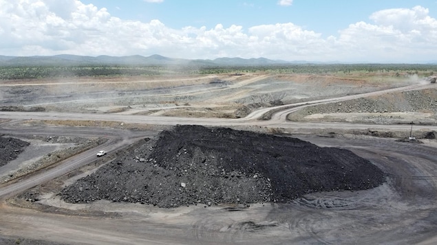 Vue aérienne de la mine de charbon