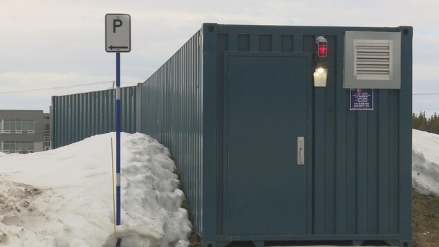 Le nouveau laboratoire installé dans des conteneurs sur le terrain du Cégep de Sept-Îles.