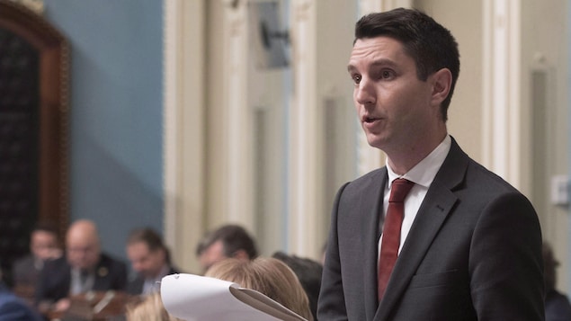 André Fortin lors du dépôt du projet de loi 165 qui vise à modifier le code de la sécurité routière. André Fortin lors du dépôt du projet de loi 165 qui vise à modifier le code de la sécurité routière.