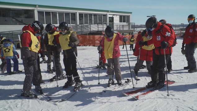 Cours de ski pour jeunes nouveaux arrivants et résidents de North Central