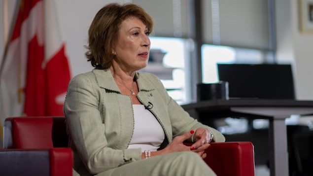 La conseillère scientifique en chef du Canada, Mona Nemer, en entrevue aux «Coulisses du pouvoir».