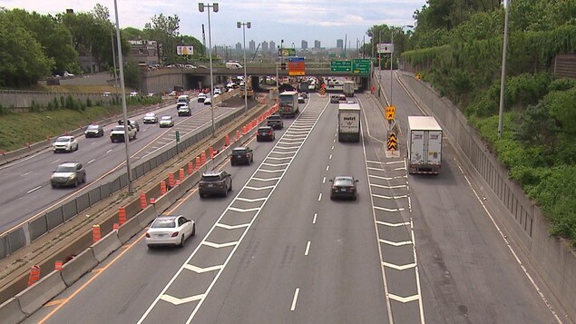 Un viaduc de l'autoroute Décarie. Un viaduc de l'autoroute Décarie.
