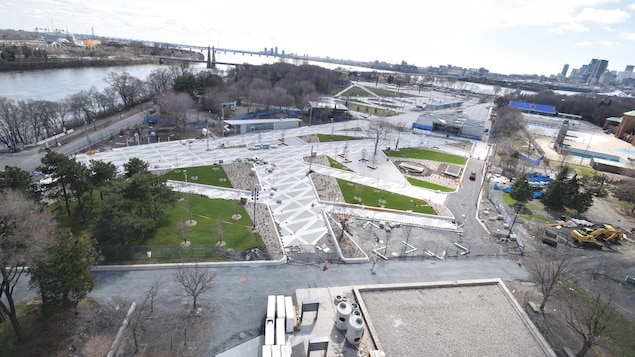 Prise de vue le 29 avril de l'amphithéâtre du parc Jean-Drapeau.