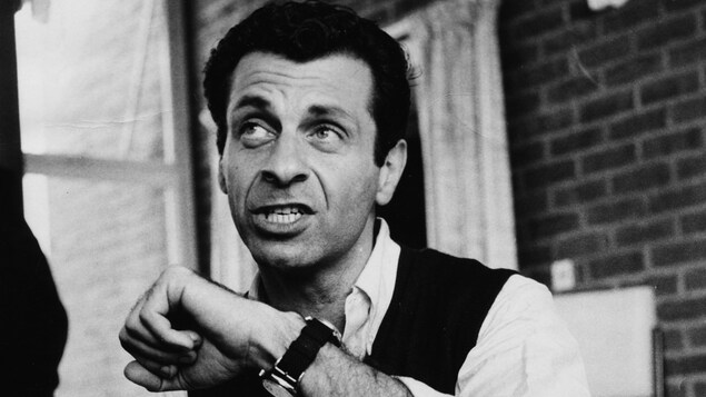 L’humoriste montréalais Mort Sahl, père fondateur du stand-up, s’éteint à 94 ans