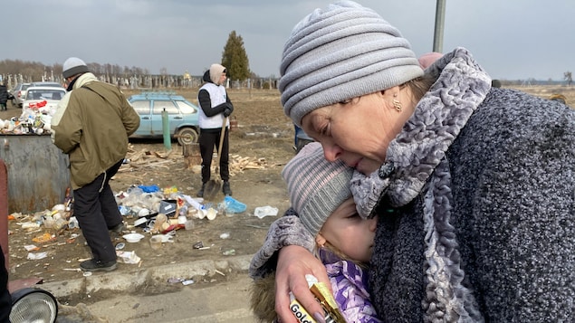Adieux déchirants à la frontière polono-ukrainienne