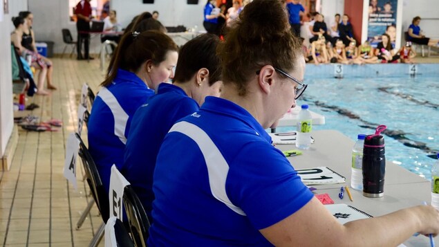 Juges de la Finale des Jeux de l'Est du Québec en nage synchronisée Juges de la Finale des Jeux de l'Est du Québec en nage synchronisée