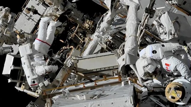 L’astronaute canadien David-Saint-Jacques et sa collègue américaine Anne McClain.