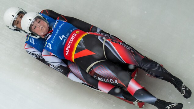 Deux lugeuses canadiennes marquent l’histoire à Whistler