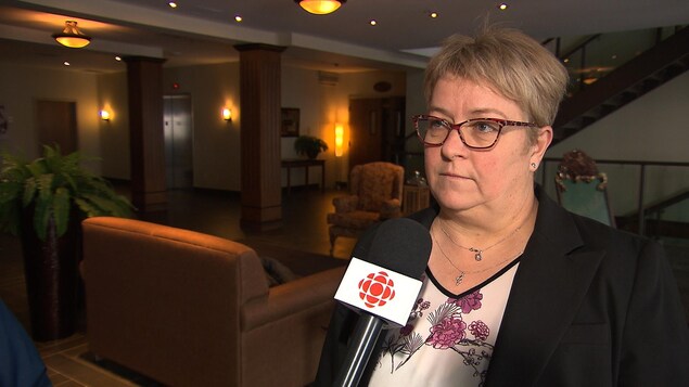 Nathalie Savard est présidente du Syndicat des Infirmières et Infirmiers du Nord-Est québécois (SIISNEQ) Nathalie Savard est présidente du Syndicat des Infirmières et Infirmiers du Nord-Est québécois (SIISNEQ)