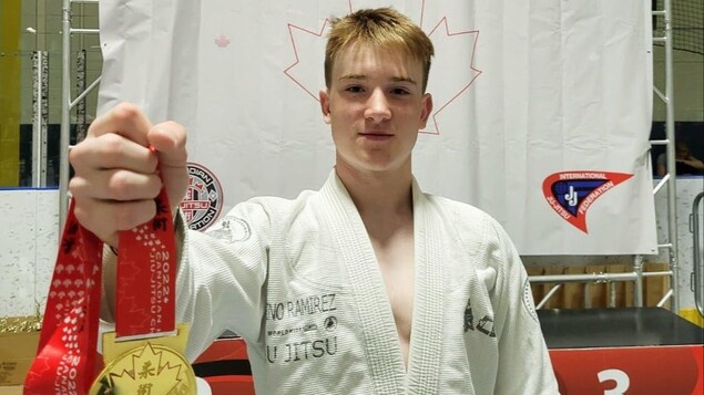 Un jeune Franco-Ontarien atteint la scène mondiale en jiu-jitsu