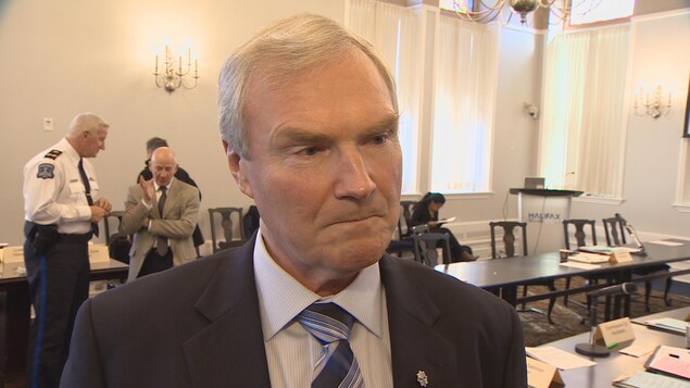 Le conseiller municipal d'Halifax, Steve Craig, affirme que l'augmentation des coûts de la police est trop forte. Le conseiller municipal d'Halifax, Steve Craig, affirme que l'augmentation des coûts de la police est trop forte.
