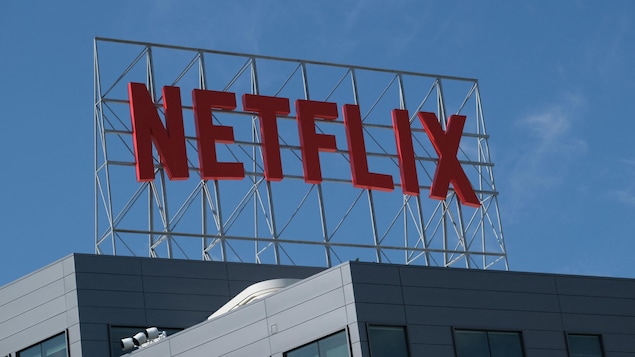 Netflix revendique 230 millions d’abonnements alors que son PDG démissionne