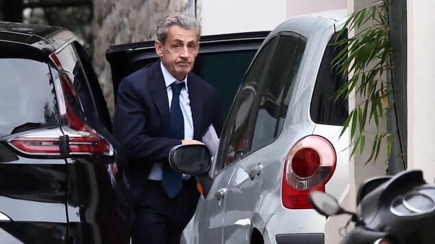 France : Sarkozy est au tribunal en vue de son incarcération dans le dossier libyen