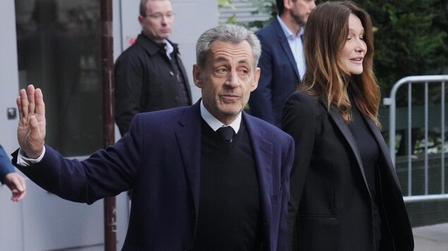 L’ancien président français Nicolas Sarkozy est maintenant en prison