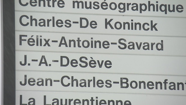 Les pavillons importants portent presque tous le nom d'un homme à l'Université Laval. Les pavillons importants portent presque tous le nom d'un homme à l'Université Laval.