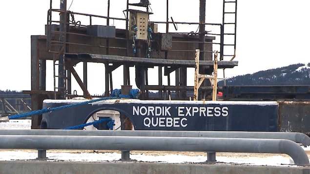 Une des deux extrémités du navire Nordik Express.