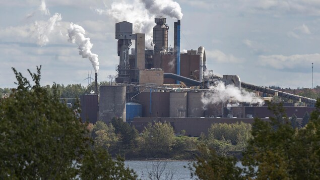 L'usine de pâtes et papiers, Northern Pulp, à Abercrombie en Nouvelle-Écosse. L'usine de pâtes et papiers, Northern Pulp, à Abercrombie en Nouvelle-Écosse.