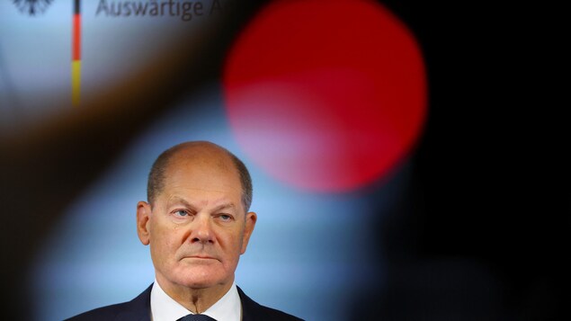 Le chancelier allemand Olaf Scholz pressé par ses voisins de livrer des chars à l’Ukraine