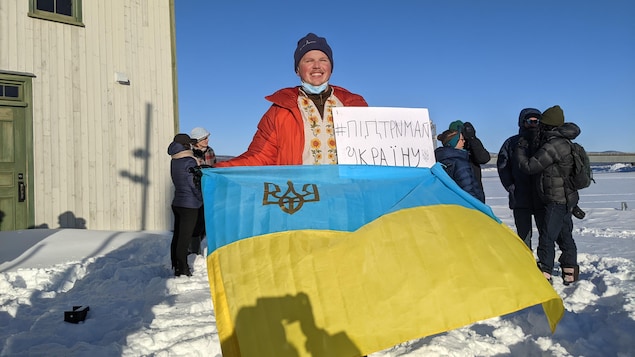Une trentaine de personnes réunies à Gaspé en solidarité avec l’Ukraine