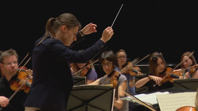 L'Orchestre symphonique de l'Estuaire est en répétition