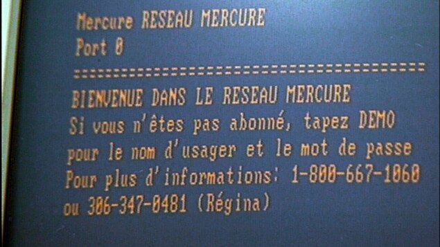 Un écran d'ordinateur affiche le réseau Mercure, crée dans les années 90 par le journal francophone de la Saskatchewan, l'Eau vive.