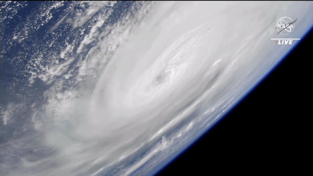 Une photo de l'ouragan prise par de l'espace par un satellite.