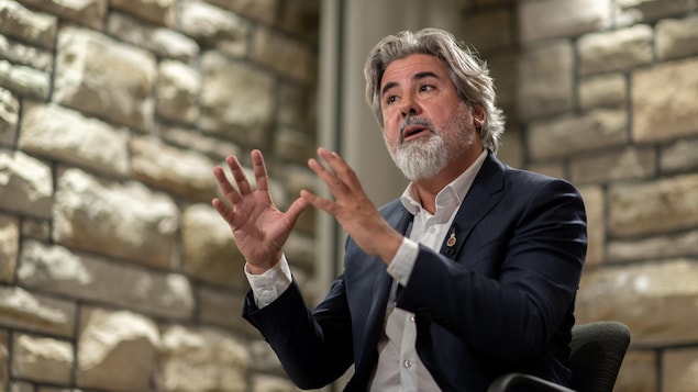 Immigration : Pablo Rodriguez ne veut pas « présumer » du prochain seuil au Québec