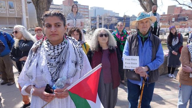 Manifestation pro-Palestine à saskatoon le 27 avril 2024.