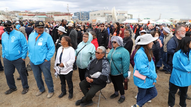 Privilégiés et conscients, les qallunaat s’investissent dans la guérison inuit à Iqaluit