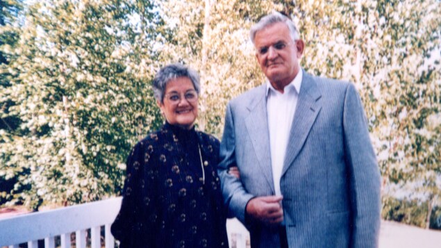 Les parents adoptifs de Serge, Monique Chevrier et Jean-Marc Gagné Les parents adoptifs de Serge, Monique Chevrier et Jean-Marc Gagné