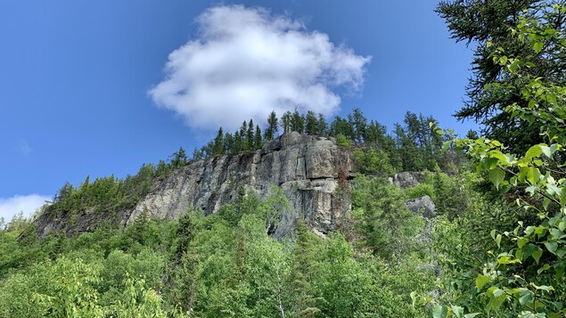 Une paroi d’escalade unique développée près de Rouyn-Noranda