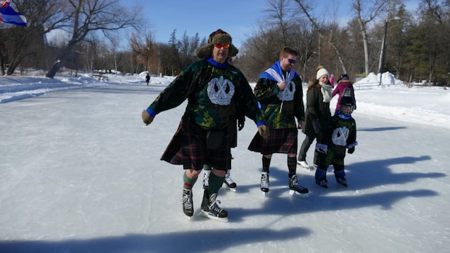 Le Grand Patinage en kilt canadien fait son retour à Winnipeg pour la 9e fois cette année