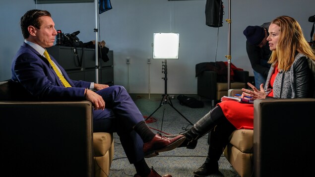 Patrick Brown en entrevue avec Claudine Brulé. Patrick Brown en entrevue avec Claudine Brulé.