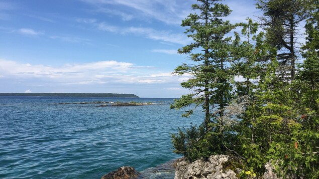 Lac Huron sur la Péninsule-Bruce dans le Nord de l'Ontario