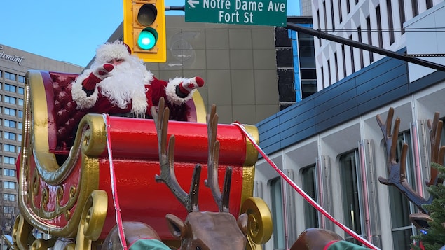 Le défilé du père Noël est de retour à Winnipeg