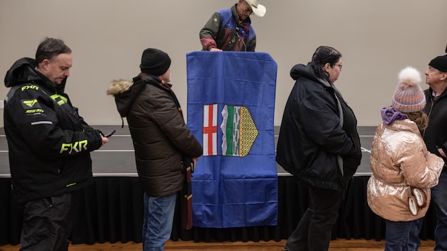 Un tribunal met sur pause le processus souverainiste albertain