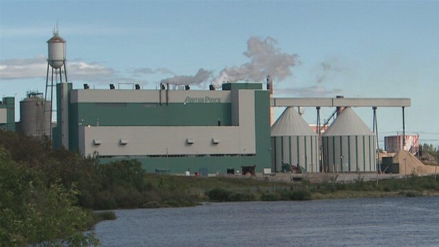 L'usine de Produits forestiers Résolu à Alma L'usine de Produits forestiers Résolu à Alma