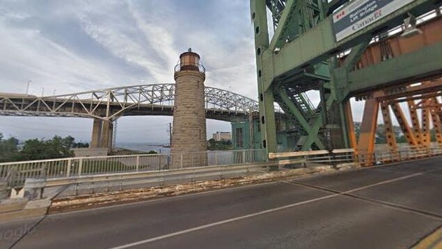 Le phare du port de Hamilton sera déplacé pour permettre l’accès au public