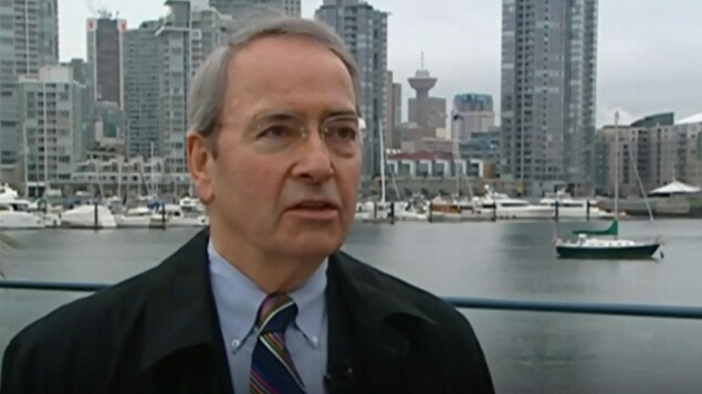 L’ancien maire de Vancouver Philip Owen meurt à 88 ans
