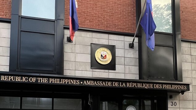 Harapan ng Embahada ng Pilipinas.