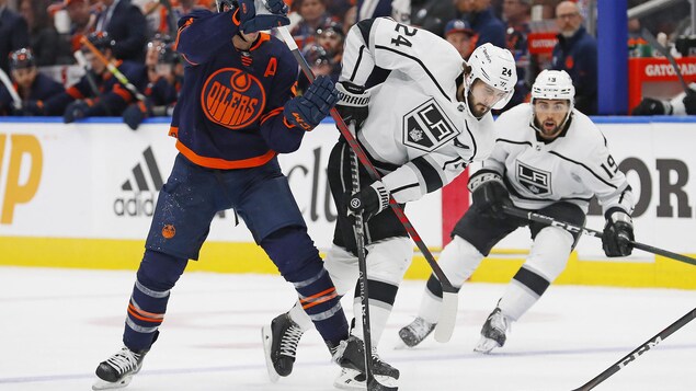 Les Kings de Los Angeles l’emportent 4-3 contre les Oilers