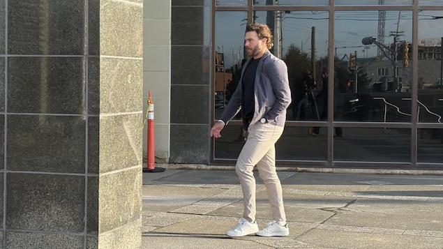 Alcool au volant : Pierre-Alexandre Parenteau entame son deuxième procès