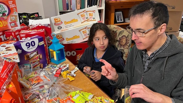 No tricks, just treats: Laval, Que., street making Halloween more accessible to autistic kids - Vimarsana News