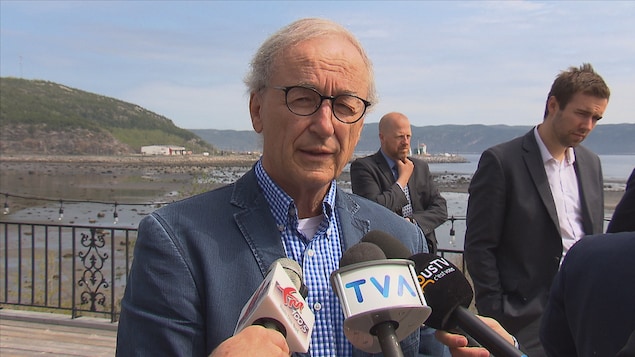 Pierre Breton est vice-président de la Société pour le Pont sur le Saguenay Pierre Breton est vice-président de la Société pour le Pont sur le Saguenay