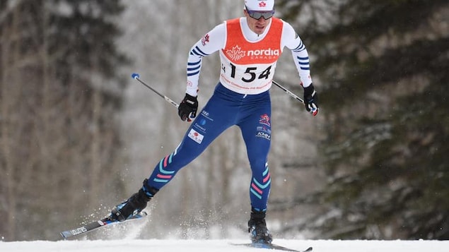 Pierre Grall-Johnson pendant une compétition de ski de fond.