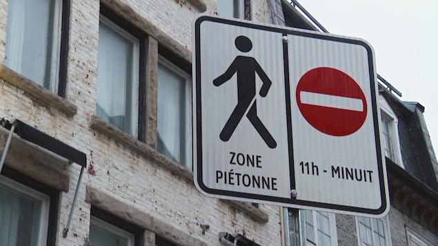 Jusqu’au 2 septembre, chaque jour de 11 h à minuit, deux zones résidentielles à l’intérieur des fortifications sont piétonnes.