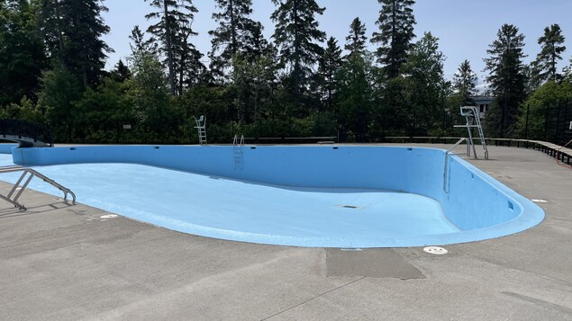 La piscine Richelieu à Chicoutimi restera fermée en raison du manque de sauveteurs