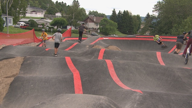 Les jeunes sur la piste