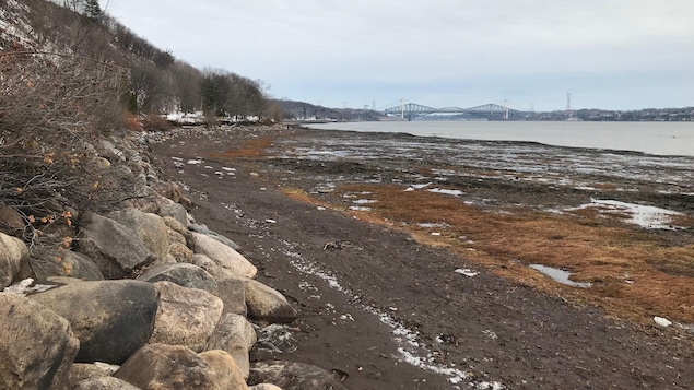 rosion des berges de la plage Jacques Cartier Qu bec autorise des travaux d enrochement